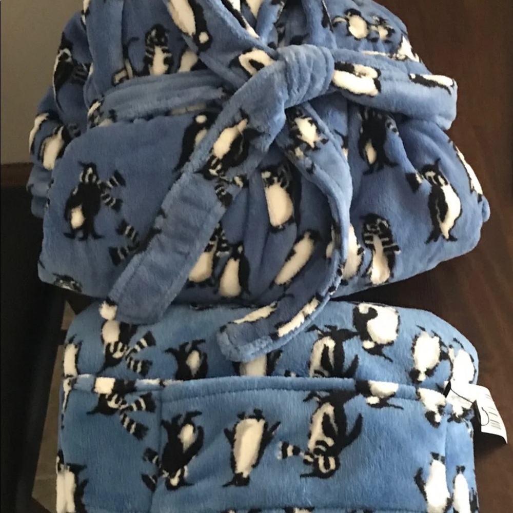 Vera Bradley Robe & Travel Blanket